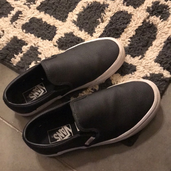 Vans Shoes - Vans slip on shoes